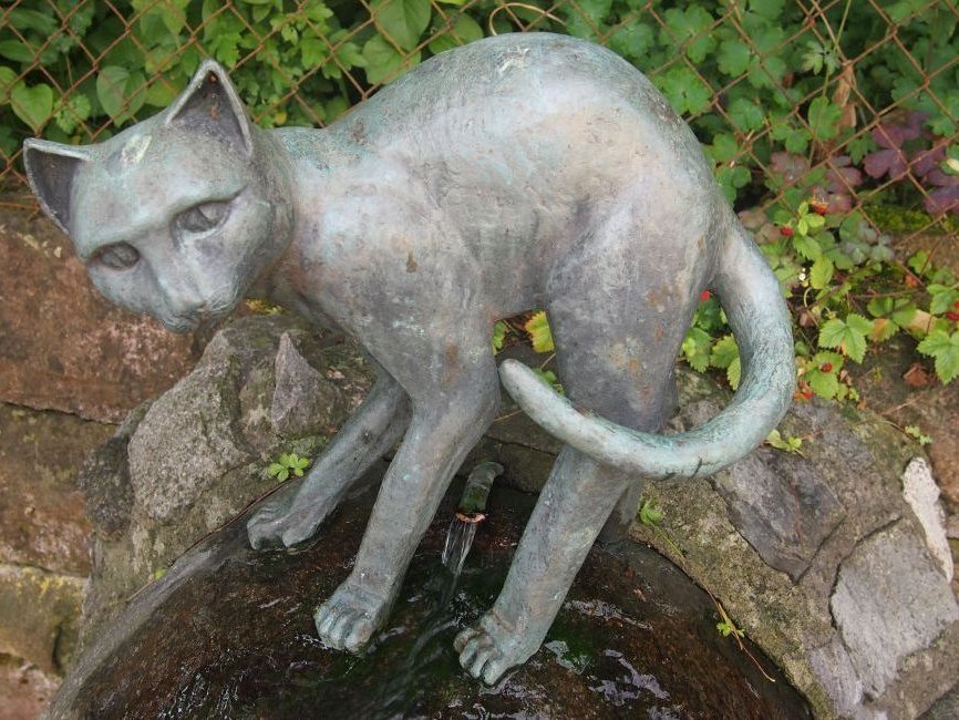 Katzenbrunnen in Waldkatzenbach
